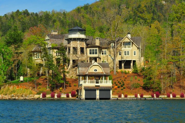 Exploring Nick Sabans Lavish Lake Houses: From Lake Burton to Lake Tuscaloosa