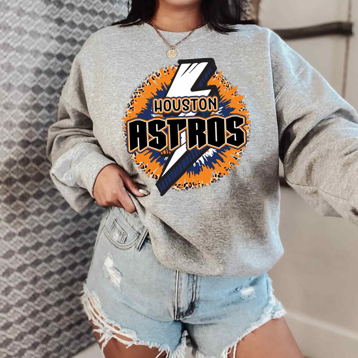 Top Astros Gifts for Her: Perfect Surprises for Female Fans