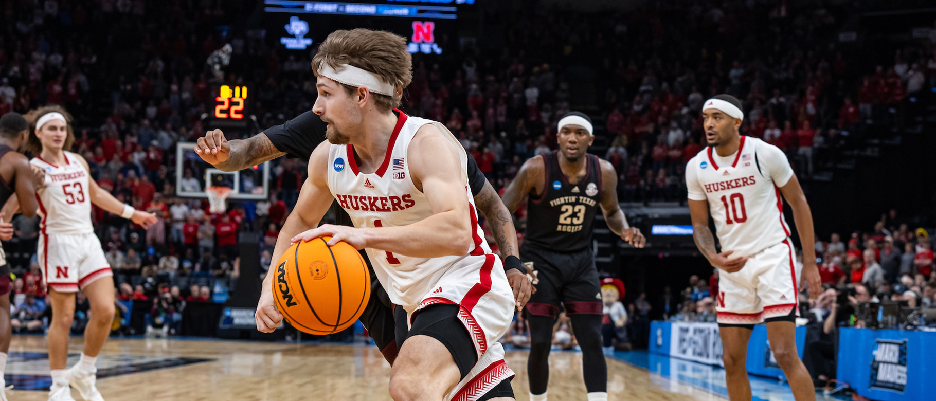 Fred Hoiberg Coaches His Son Sam Hoiberg at Nebraska Basketball