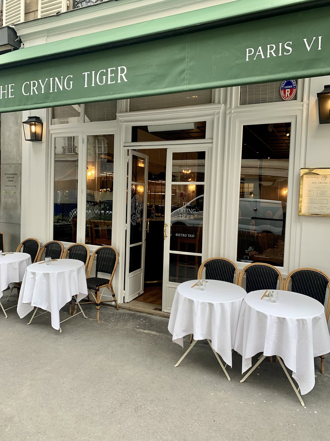 Discover Crying Tiger in Paris: Authentic Thai Dining Experience