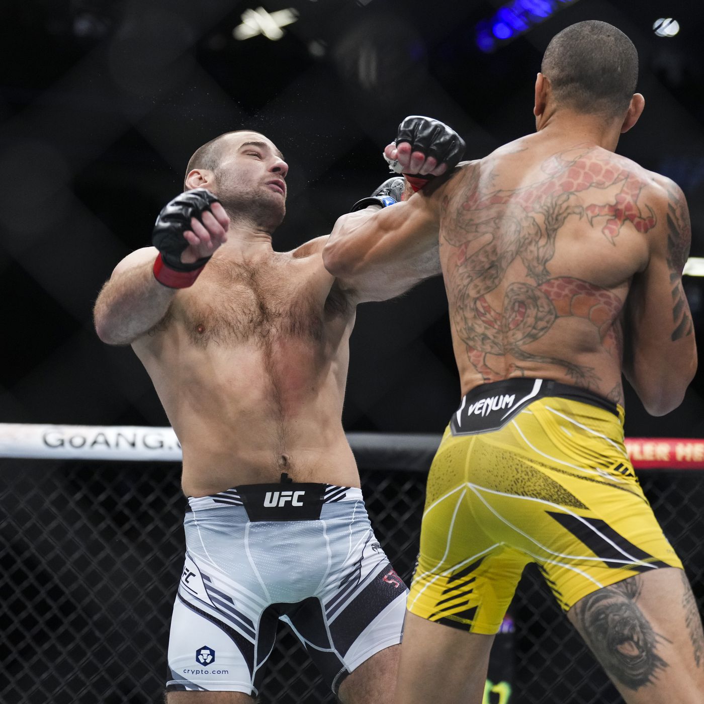 Alex Pereira vs Sean Strickland Fight: Key Moments and Takeaways