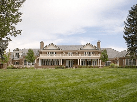 Where does Peyton Manning live now and how big is his new house