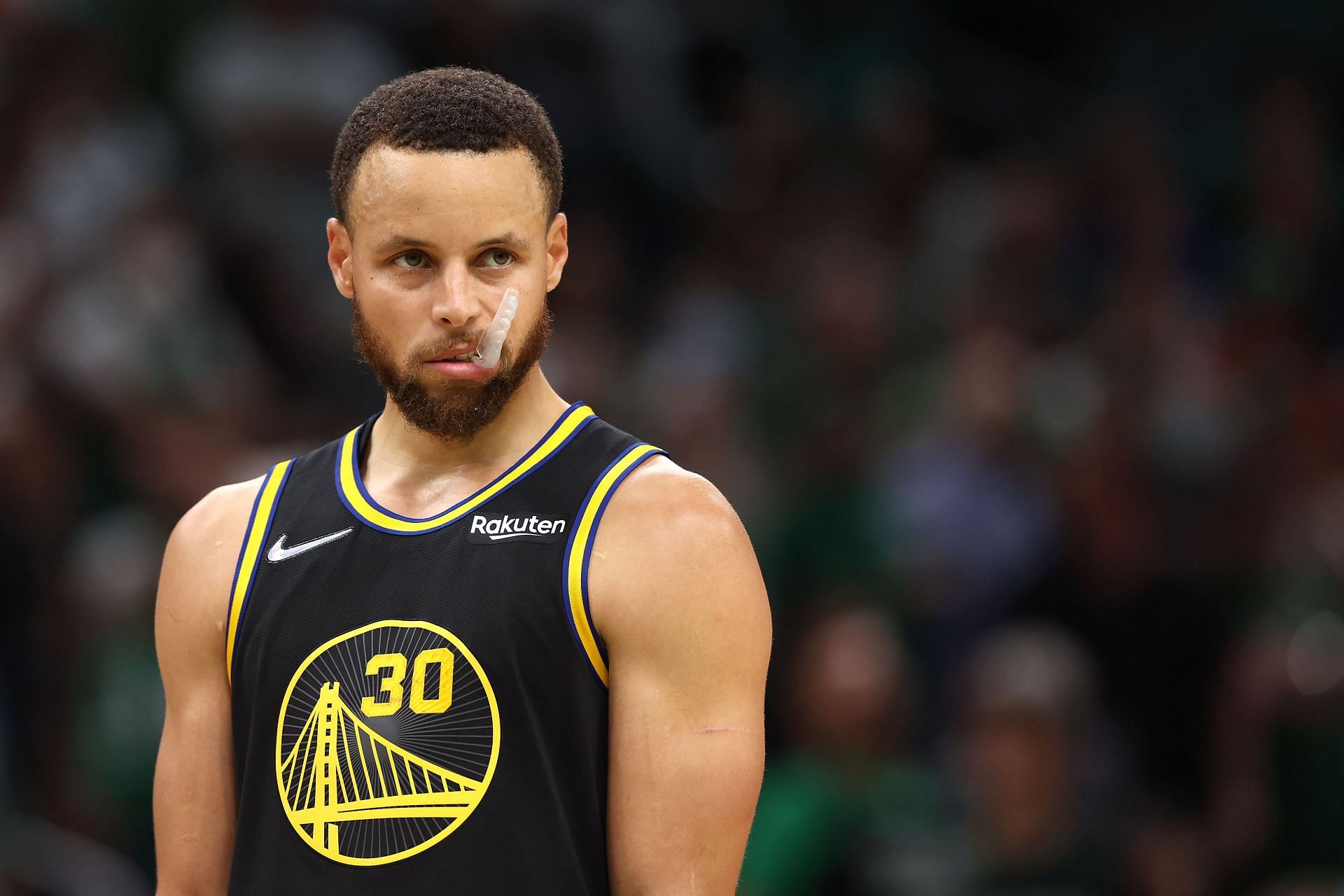 Digging Deep: Whats the Real Color of Steph Currys Eyes?