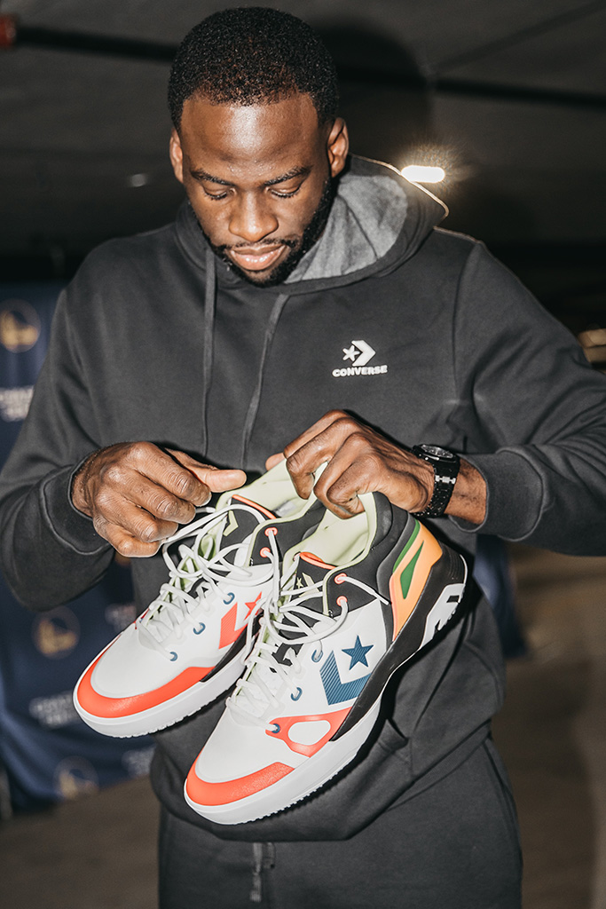 Draymond Green sneakers, which brand does he wear, and how much are they?