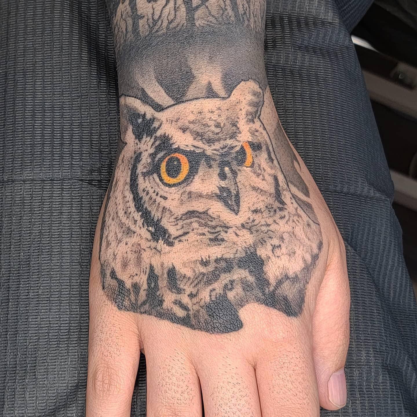 Before You Get an Owl Hand Tattoo Read the Meaning!