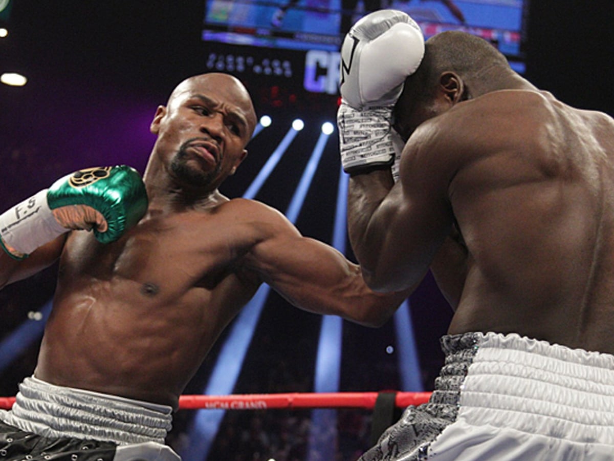 How Tall is Mayweather: Explore His Height, Weight, and Boxing Record