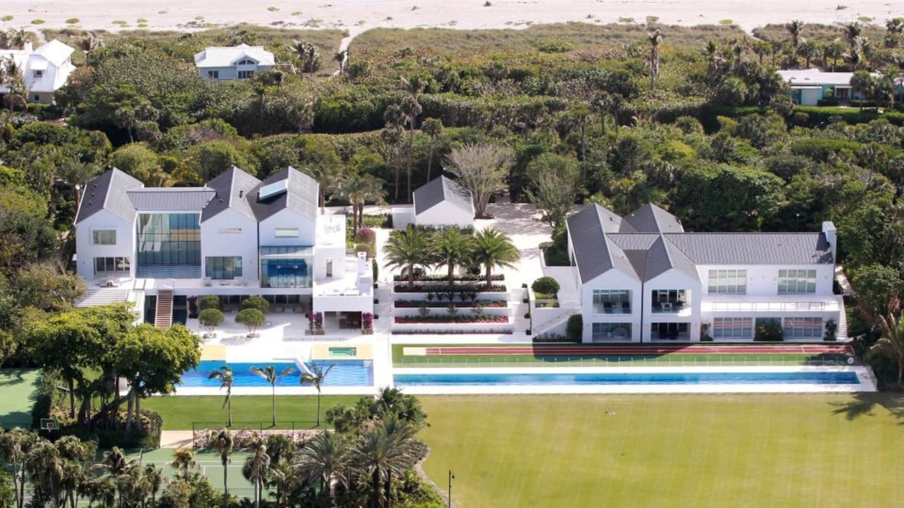 Inside Tiger Woods House: Jupiter Florida, A Golfer Paradise tour.