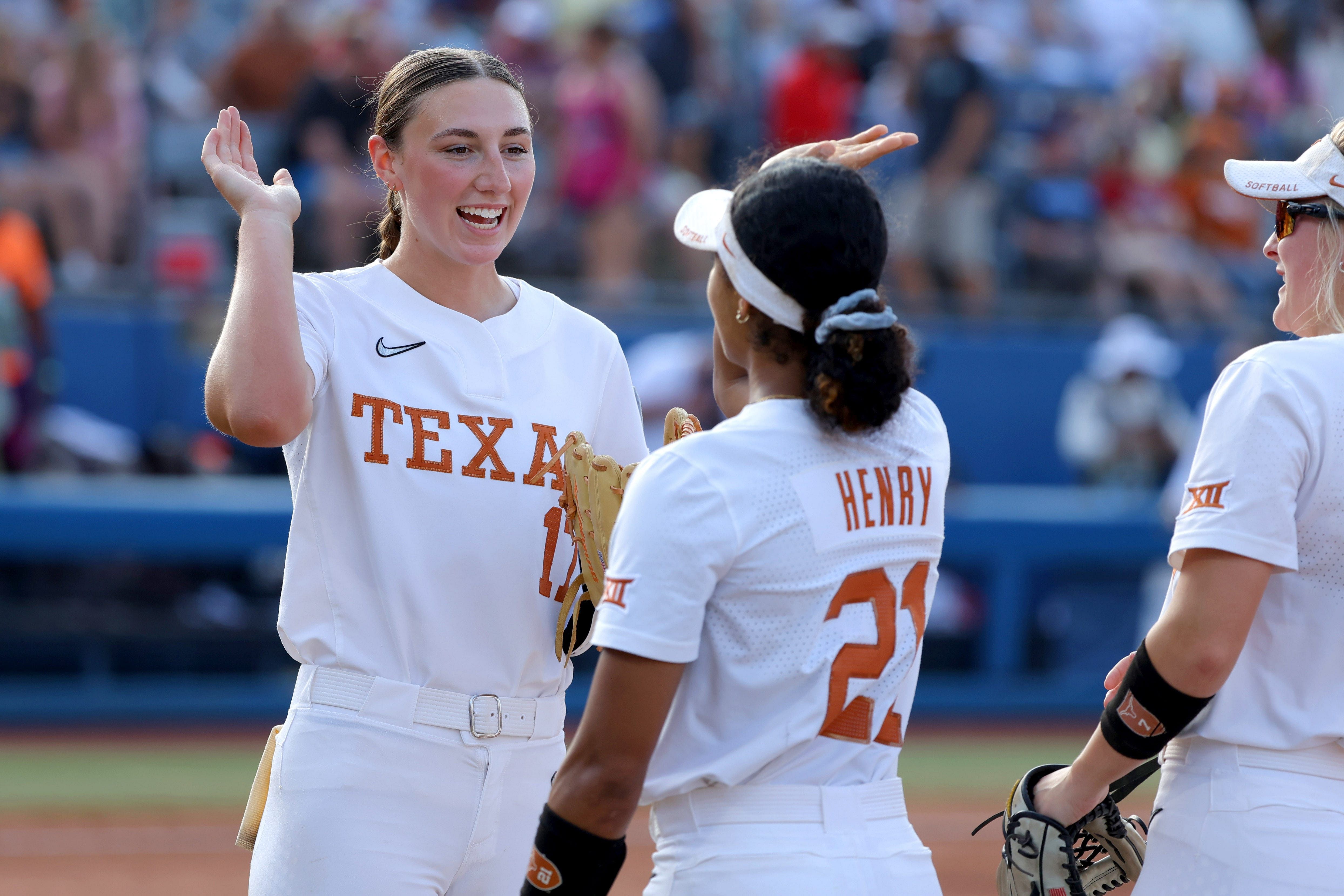 Softball Strategy: When to Use a Pinch Runner to Score Runs