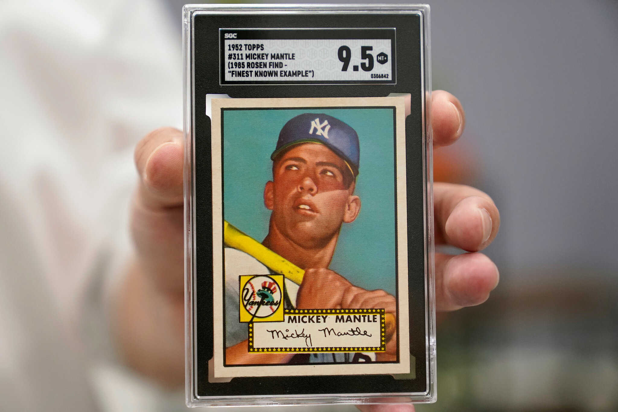 Got Mickey Mantle Cards? See Their Worth with this Easy Checklist.