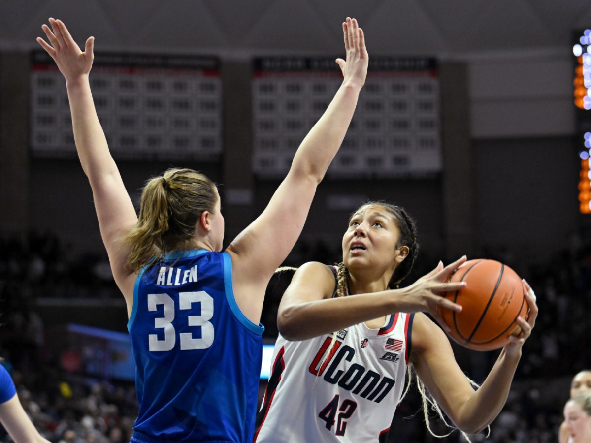 UConn Transfer Amari DeBerry to Maryland: Breaking Down the Move.