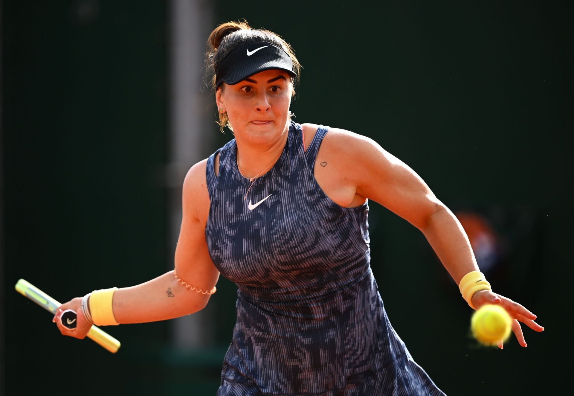 Andreescu vs Tauson Prediction: Whos the Experts Pick? (Our Tennis Betting Preview)